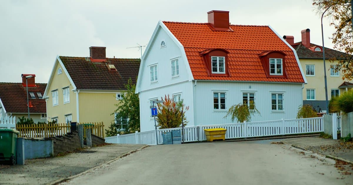 What Happens When You Inherit a House With a Mortgage