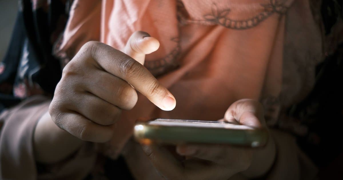 Why Do You Feel Worse After Scrolling, Even on Good News?