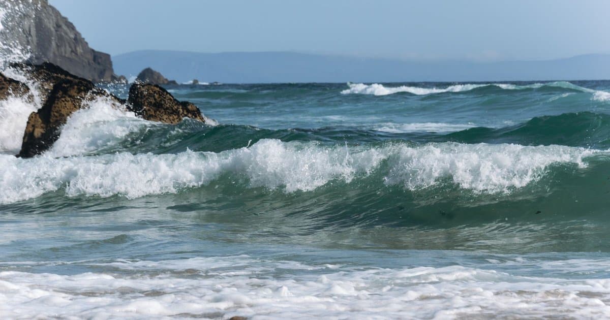 4 Reasons Your Energy Crashes Every Afternoon