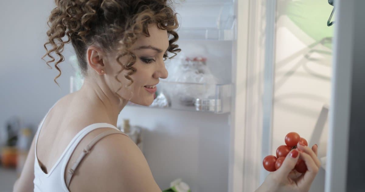Why Refrigerating Tomatoes Ruins Their Flavor