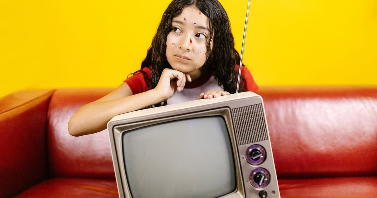 The Laughter on Old Sitcoms Is Long Gone
