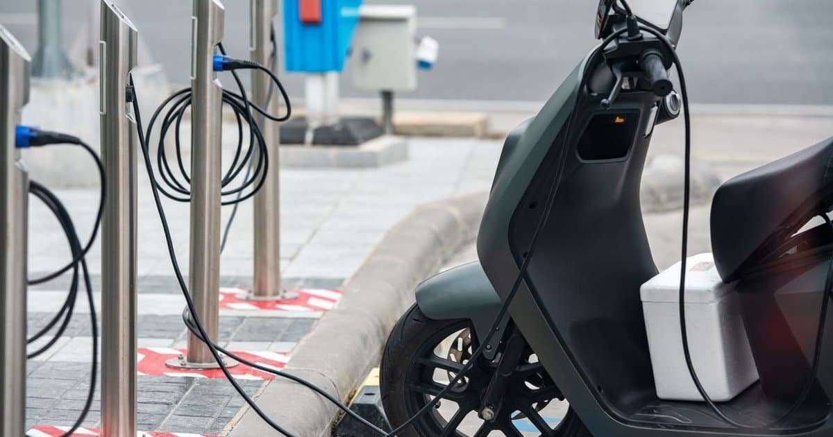 What Really Happens When You Charge at a Public USB Port