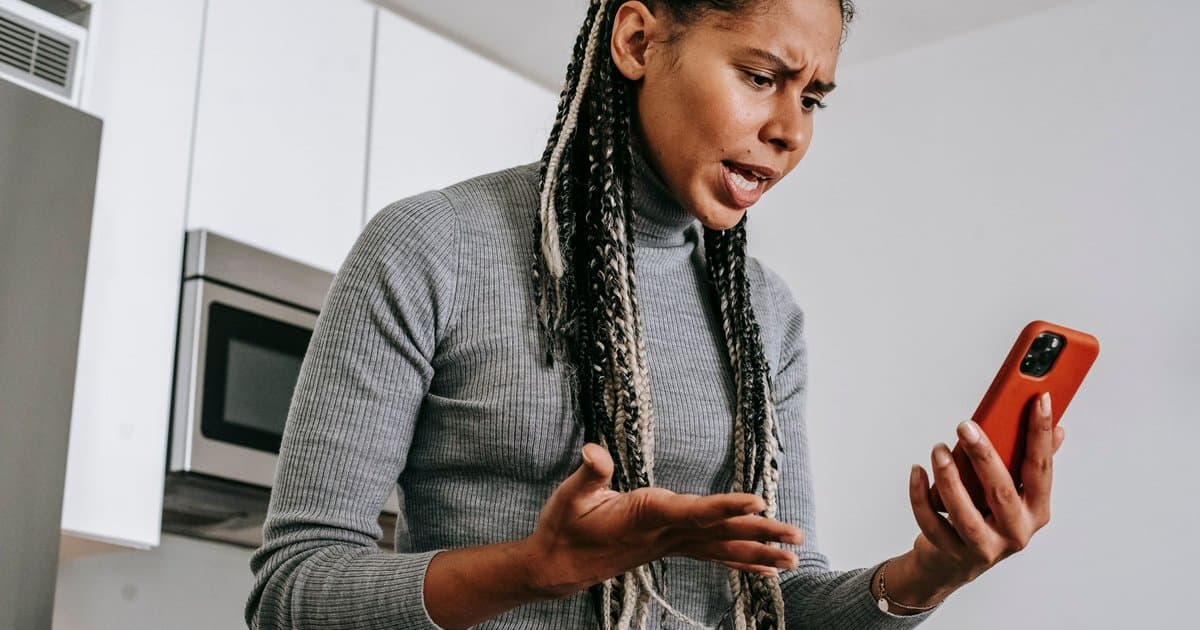 Why Do So Many Young Adults Dread Phone Calls?
