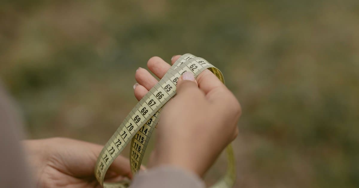 Why 35 Inches Is the Waist Number Doctors Watch