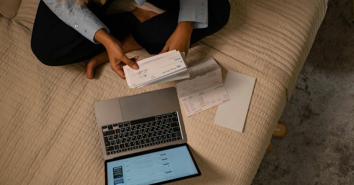 Why Does Your Credit Score Drop After You Pay Off a Loan?