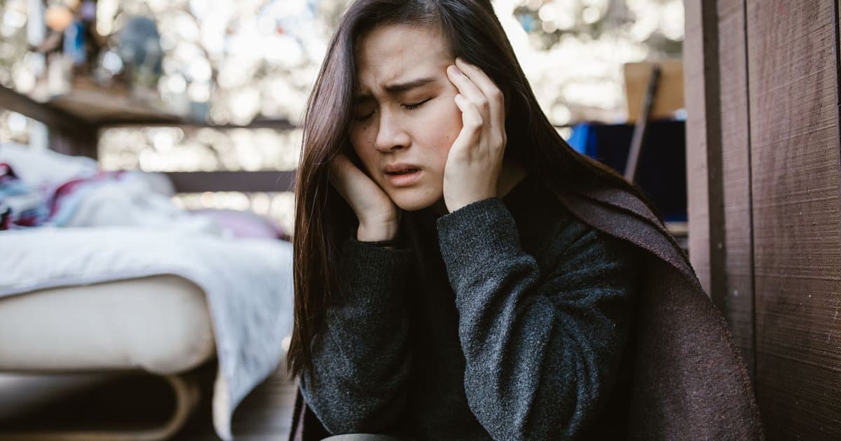 4 Reasons You Get a Headache at the Same Time Every Day