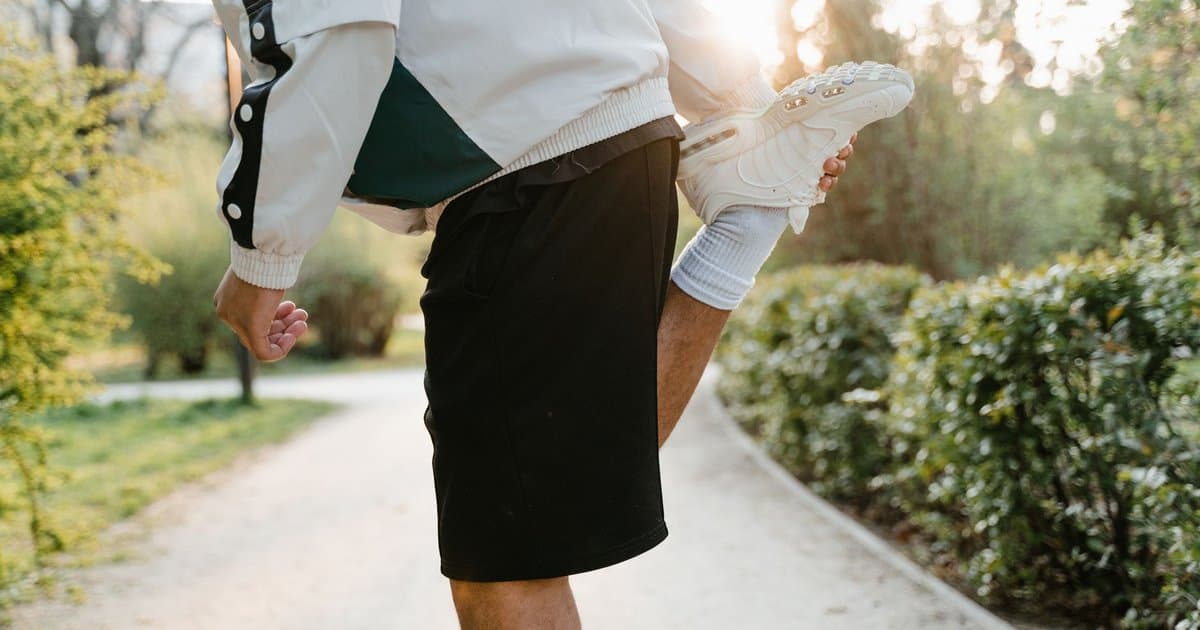 You Don't Need to Stretch Before You Lift Weights
