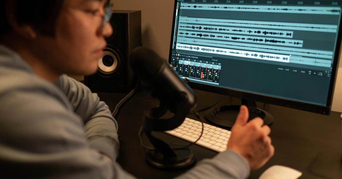 7 Editing Habits That Cut Podcast Time By 50 Percent