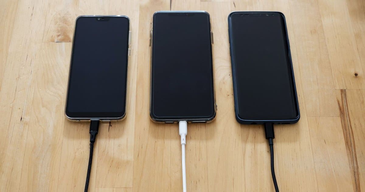 Charging Your Phone to 100 Percent Is a Mistake