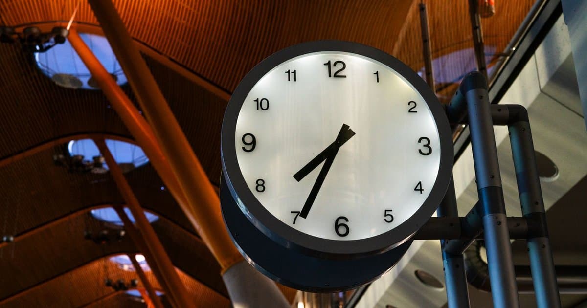 The One Hour Screen Rule Pediatricians Set for Young Kids