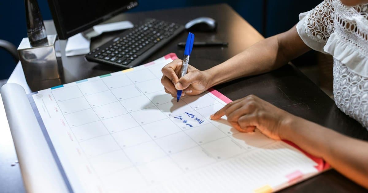 How Decluttering Your Calendar Adds 7 Hours Back to Your Week