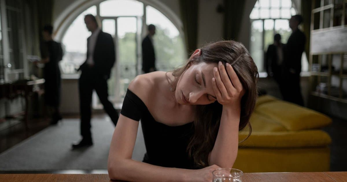 5 Signs of Dehydration That Have Nothing to Do With Thirst