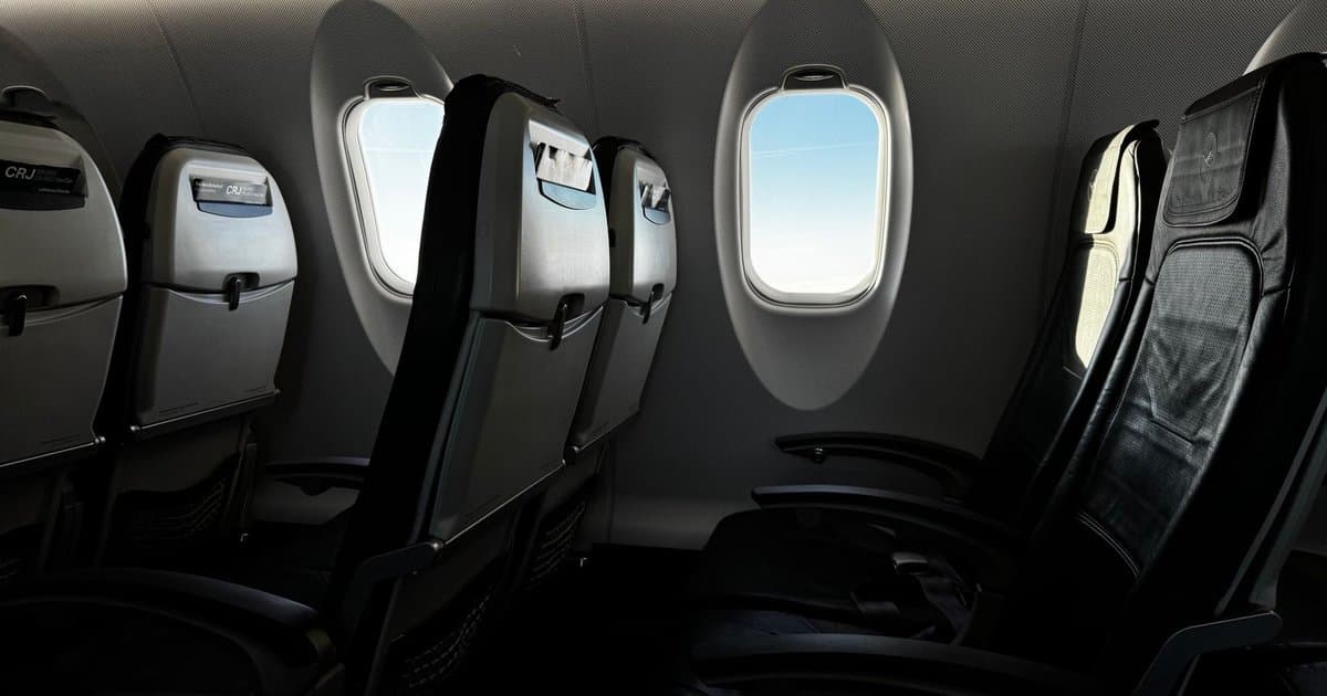 Why Do Planes Dim the Cabin Lights for Landing?