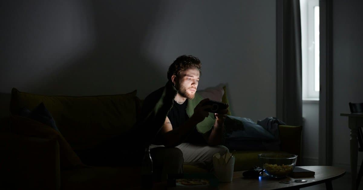 Why Does Sunday Night Feel So Heavy?