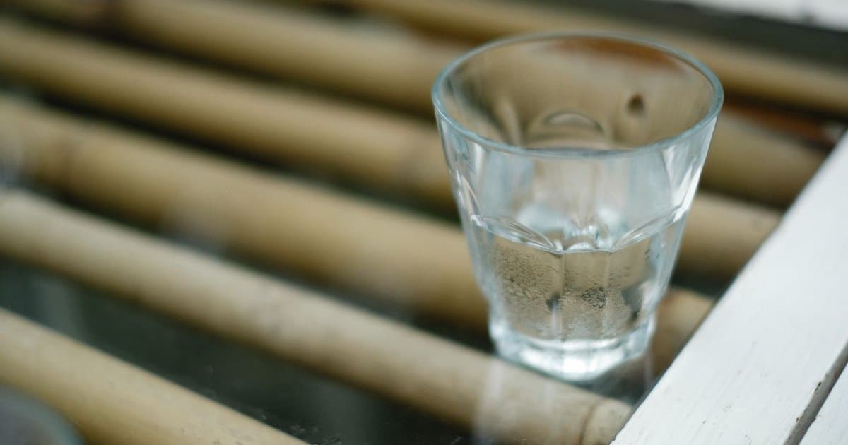 The 8-Glasses-of-Water Rule Traces to One 1945 Footnote