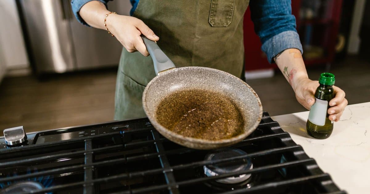 Olive Oil Does Not Turn Toxic When You Cook It